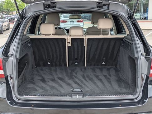 Used 2018 Mercedes-Benz GLC 300 image 6