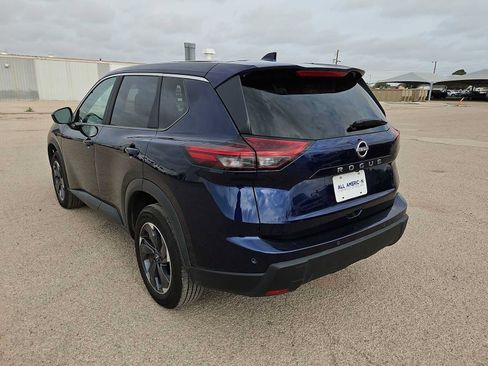 Used 2025 Nissan Rogue SV FWD image 6