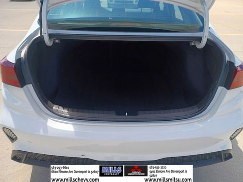 Used 2023 Kia Forte LXS image 13