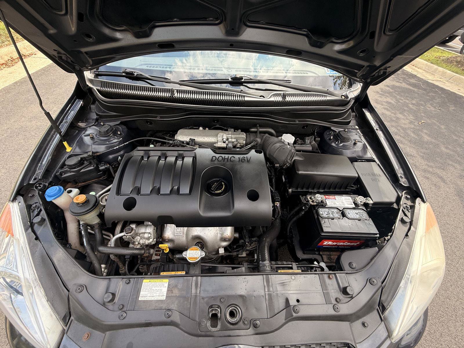 Used 2010 Hyundai Accent SE FWD image 11