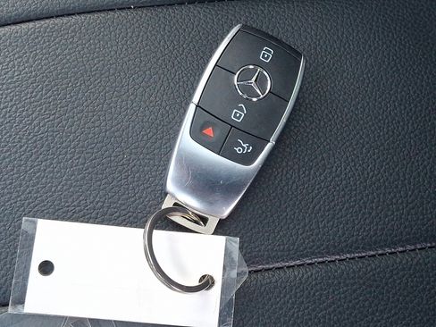 Used 2021 Mercedes-Benz GLA 250 GLA 250 image 3