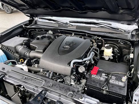 Used 2023 Toyota Tacoma SR5 image 35