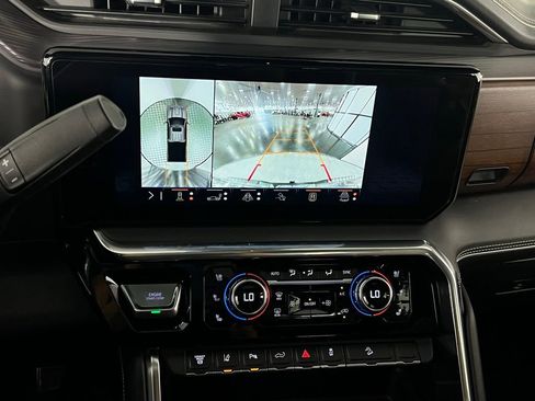 Used 2024 GMC Sierra 3500 Denali Ultimate image 16