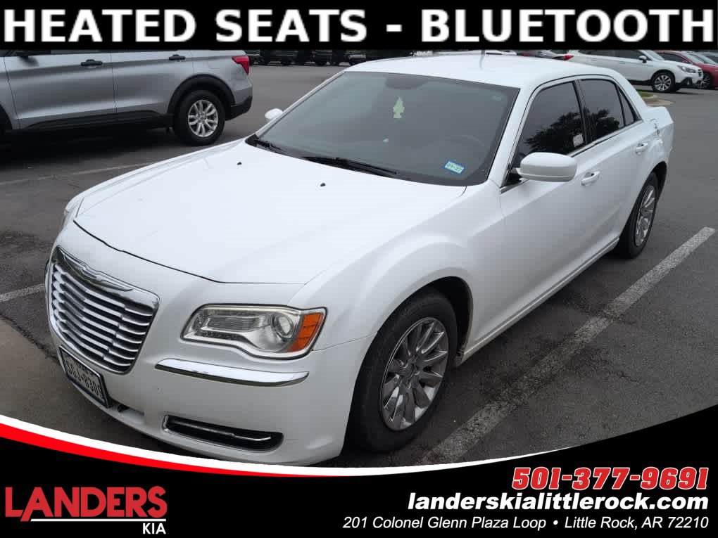 Used 2014 Chrysler 300 RWD image 1