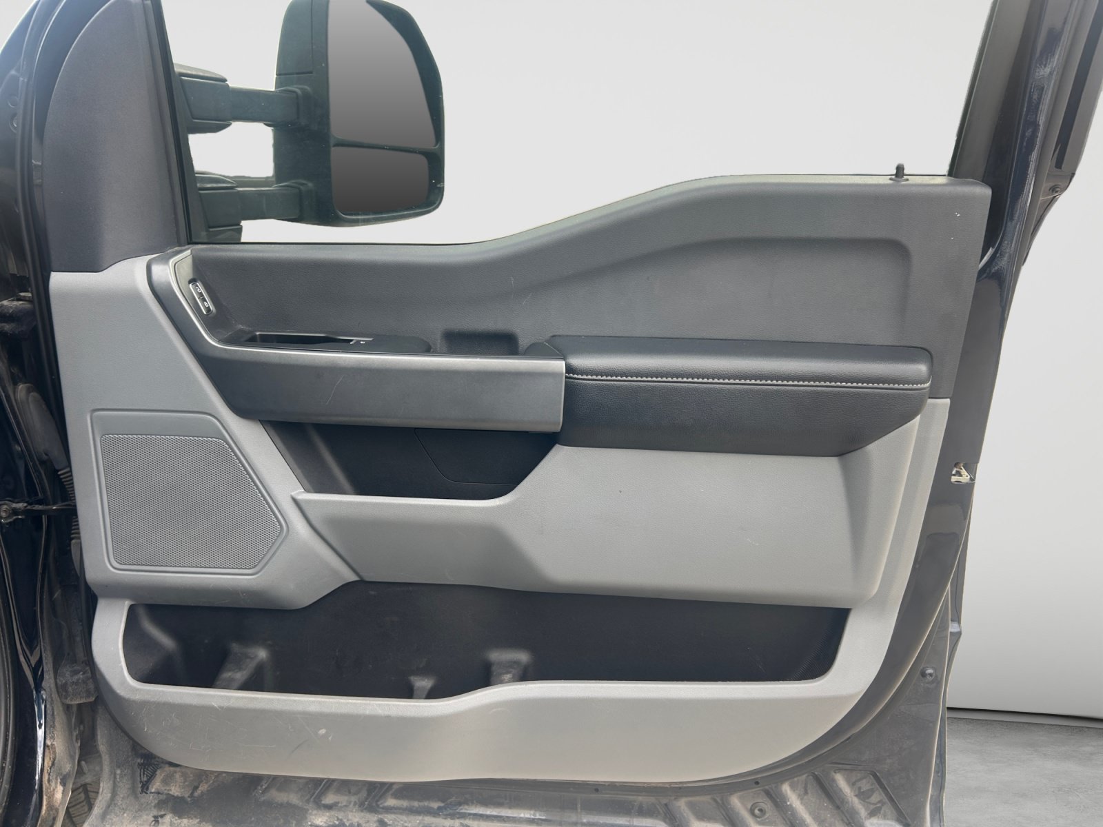 Used 2024 Ford F350 XLT AWD/4WD image 16