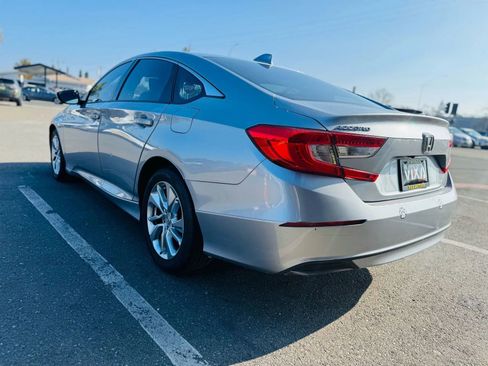 Used 2019 Honda Accord LX image 7