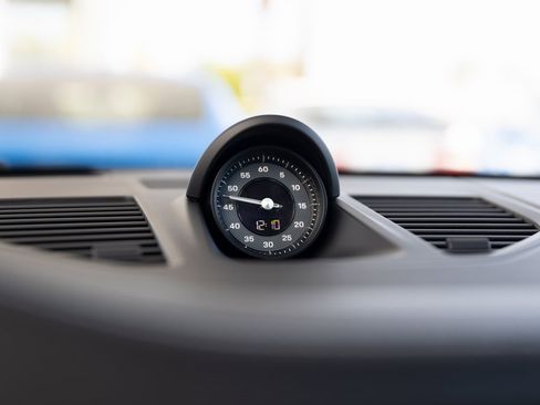 Certified 2025 Porsche 911 Carrera 4 GTS image 13