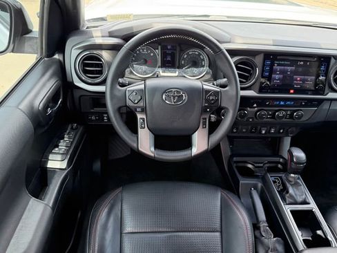 Used 2019 Toyota Tacoma TRD Pro AWD/4WD image 25