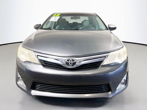 Used 2012 Toyota Camry XLE image 11