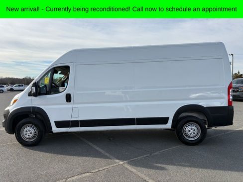 Used 2024 RAM ProMaster 2500 w/ Convenience Group image 7