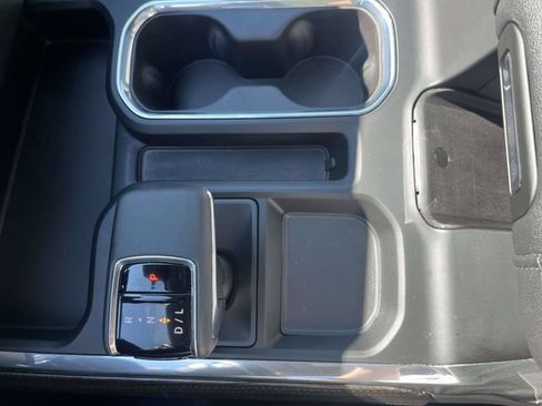 Used 2023 Chevrolet Silverado 1500 LT Trail Boss w/ Convenience Package II AWD/4WD image 32