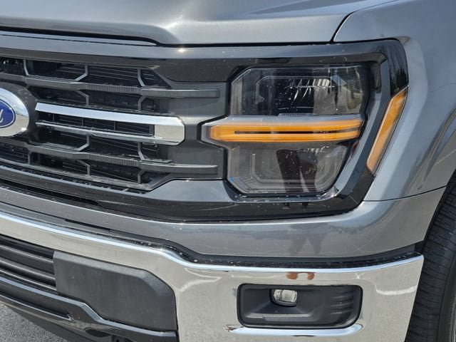 Used 2025 Ford F150 XLT w/ Equipment Group 301A Standard AWD/4WD image 9