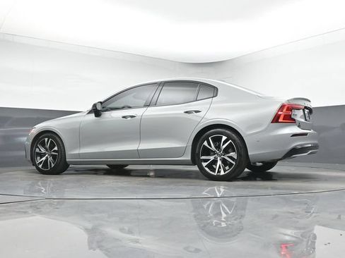 Used 2025 Volvo S60 B5 Plus FWD image 38