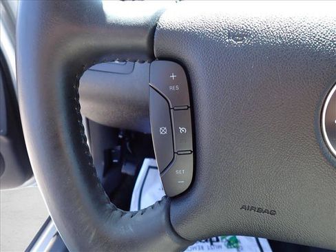 Used 2008 Chevrolet Impala LT FWD image 18