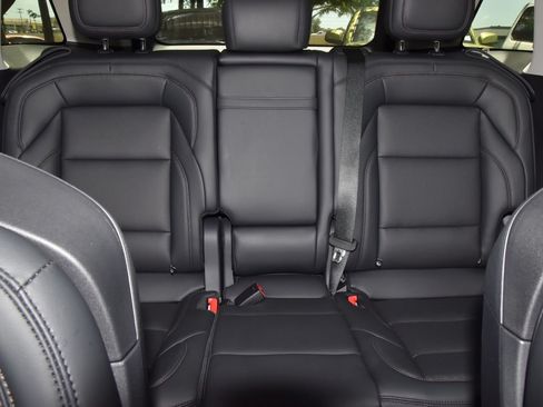 New 2026 Lincoln Nautilus Premier w/ Jet Appearance Package AWD/4WD image 20