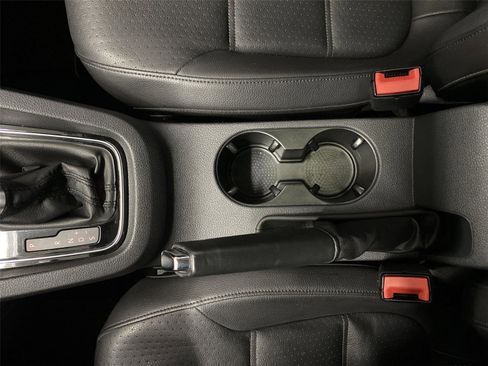 Used 2015 Volkswagen Jetta TDI SEL image 27