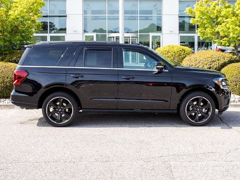 Certified 2023 Ford Expedition Limited AWD/4WD image 1