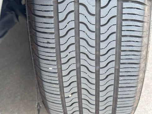 Used 2020 Honda CR-V EX-L image 3