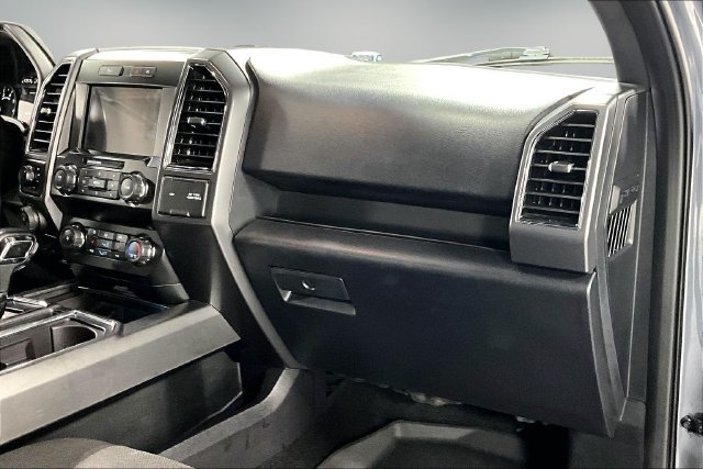 Used 2019 Ford F150 XLT w/ Equipment Group 302A Luxury AWD/4WD image 26