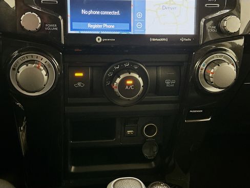 Used 2024 Toyota 4Runner TRD Off-Road Premium image 24