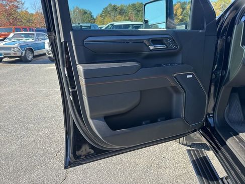 Used 2024 GMC Sierra 2500 AT4 w/ AT4 Premium Plus Package image 29