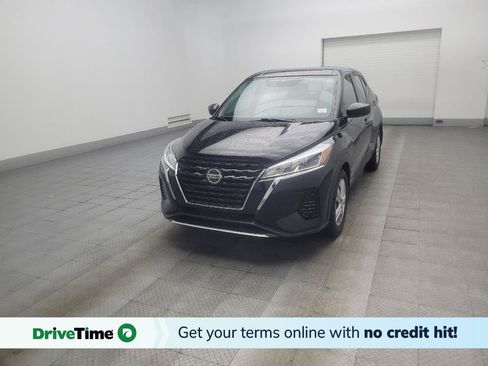 Used 2021 Nissan Kicks S FWD image 1