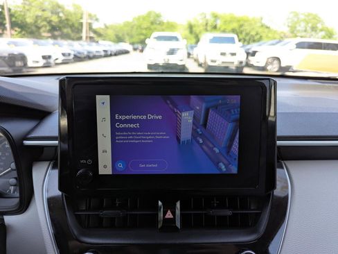 Used 2023 Toyota Corolla Cross L FWD image 20