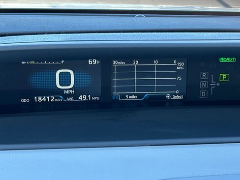 Certified 2022 Toyota Prius XLE w/ Premium Convenience Package FWD image 24
