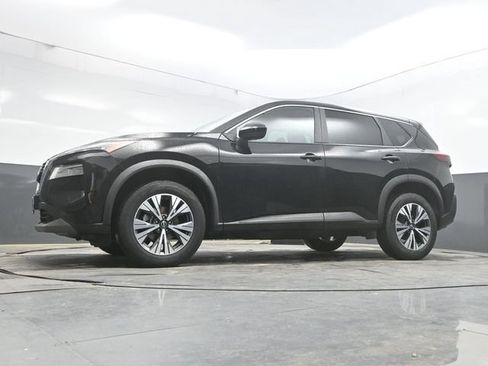 Used 2023 Nissan Rogue SV AWD/4WD image 31