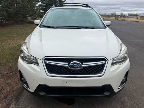Used 2017 Subaru Crosstrek 2.0i Limited image 5