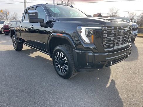 Used 2025 GMC Sierra 3500 Denali Ultimate image 7