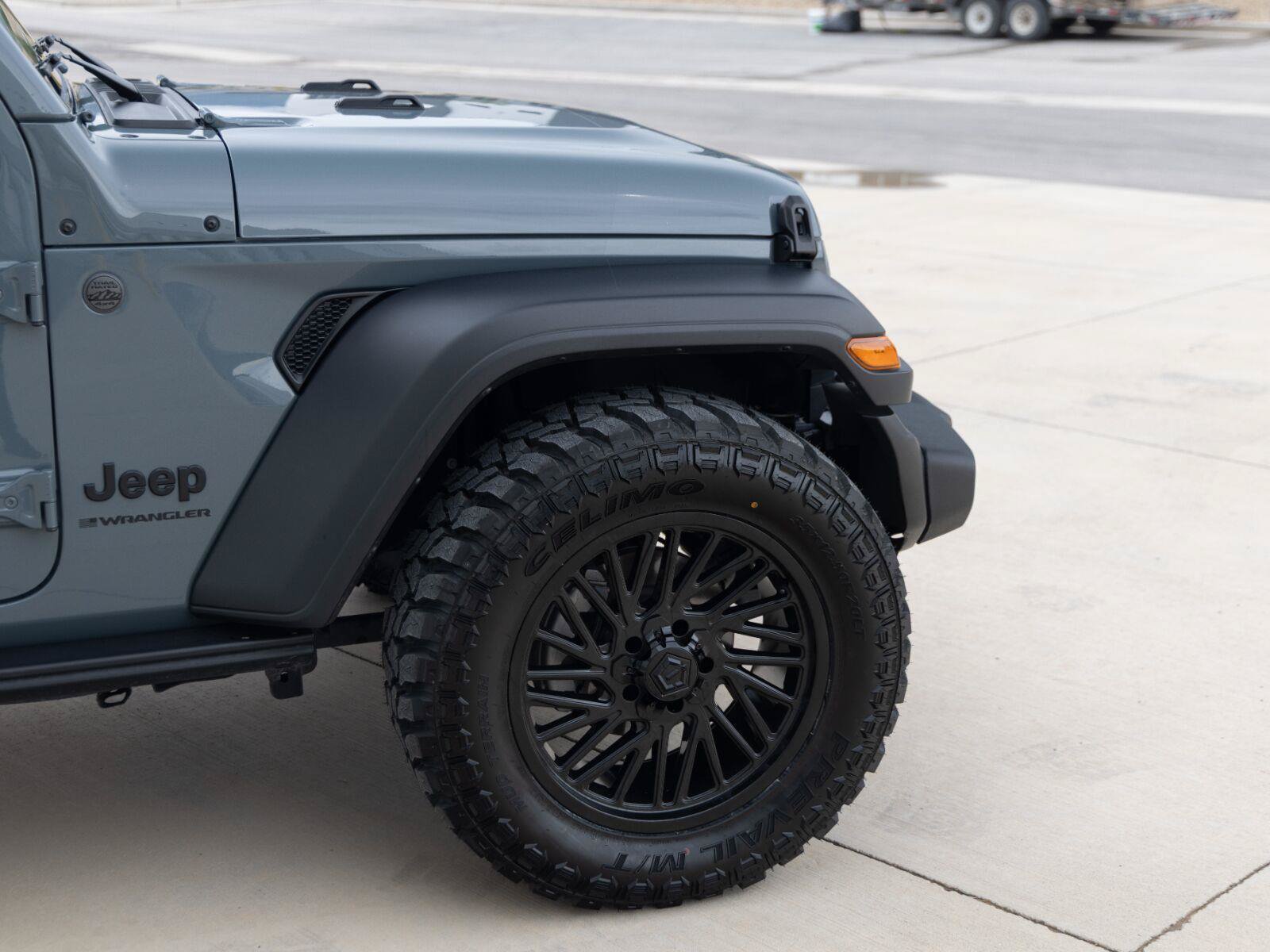 Used 2024 Jeep Wrangler Unlimited Sport AWD/4WD image 14