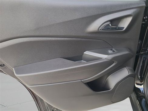 New 2026 Chevrolet Trax LT image 18