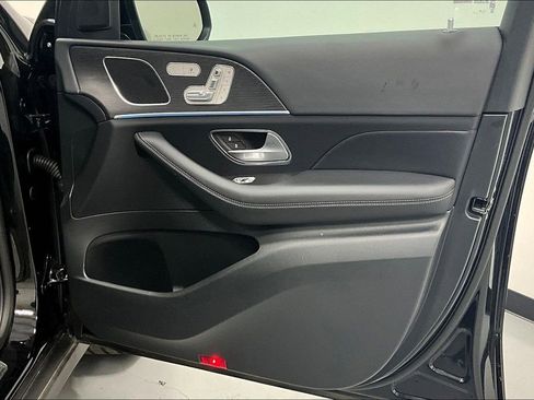 Used 2025 Mercedes-Benz GLE 350 4MATIC image 19