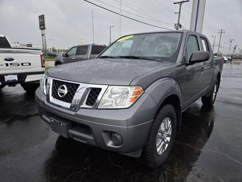 Used 2019 Nissan Frontier SV AWD/4WD image 4