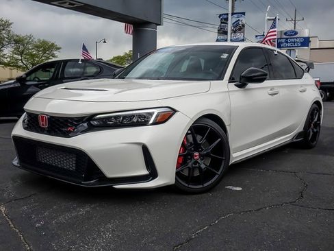Used 2023 Honda Civic Type R image 1