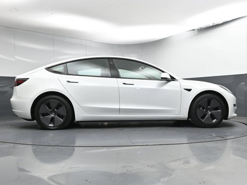 Used 2023 Tesla Model 3 Standard Range image 22