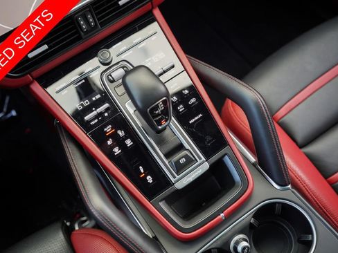 Used 2021 Porsche Cayenne Turbo S AWD/4WD image 34