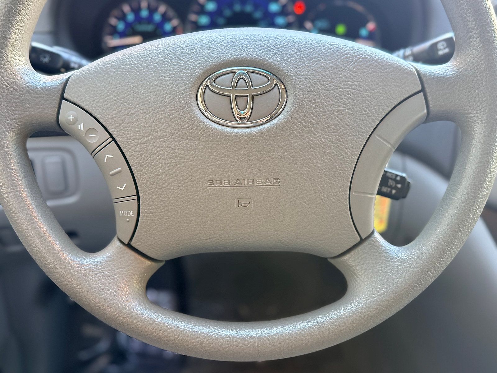 Used 2007 Toyota Sienna LE w/ LE Pkg 3 FWD image 15