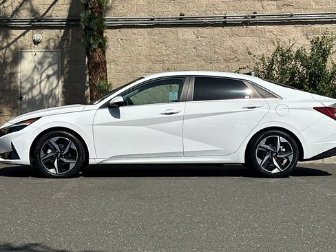 Used 2023 Hyundai Elantra Limited w/ Cargo Package FWD image 6