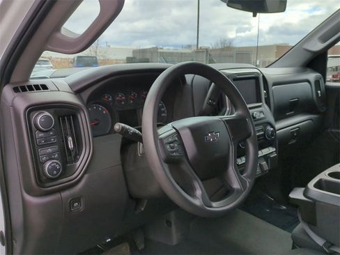 Certified 2022 Chevrolet Silverado 1500 Custom Trail Boss w/ LPO, Dark Essentials Package image 10