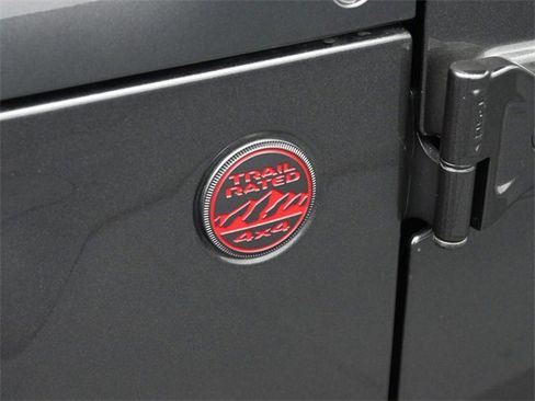 Used 2023 Jeep Gladiator Rubicon image 21