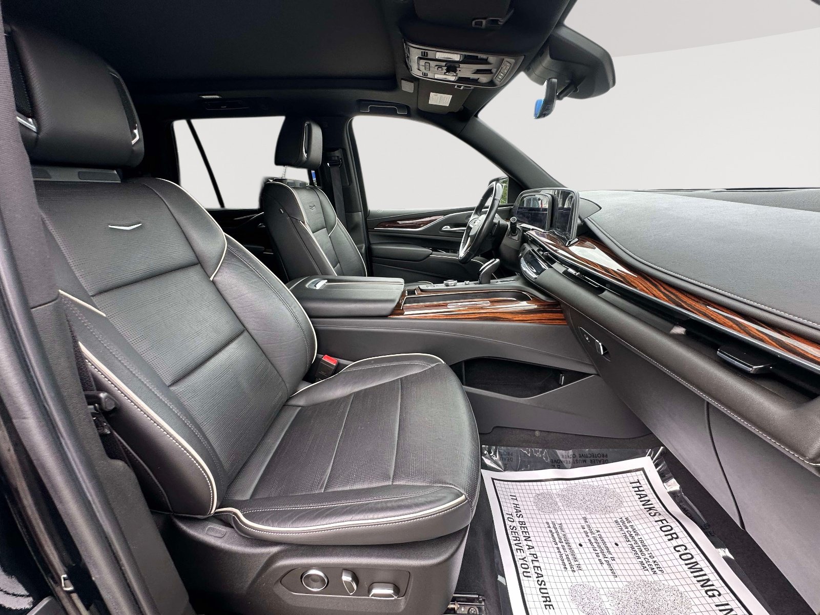 Used 2021 Cadillac Escalade Premium Luxury AWD/4WD image 29