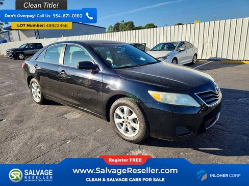 Used 2011 Toyota Camry LE w/ LE Extra-Value Pkg image 5