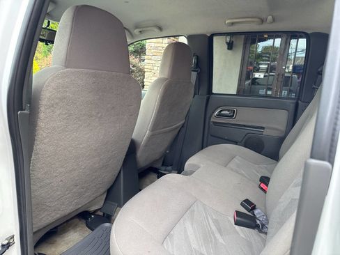 Used 2005 Chevrolet Colorado LS w/ Safe And Sound Package RWD image 10