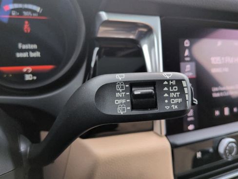Used 2023 Porsche Macan Turbo image 27