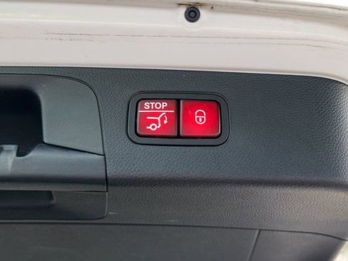 Used 2022 Mercedes-Benz GLC 300 GLC 300 image 57