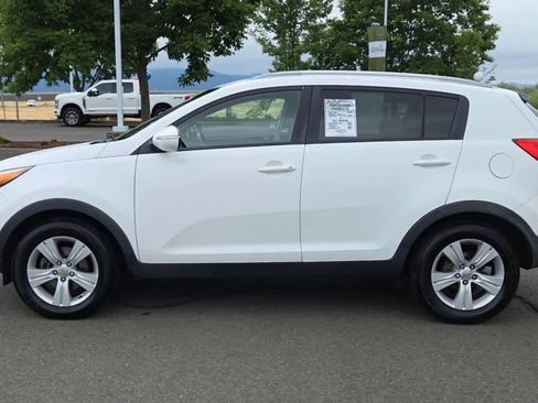 Used 2012 Kia Sportage LX w/ Navigation Pkg FWD image 5
