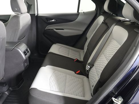 Used 2021 Chevrolet Equinox LS w/ LS Convenience Package image 31