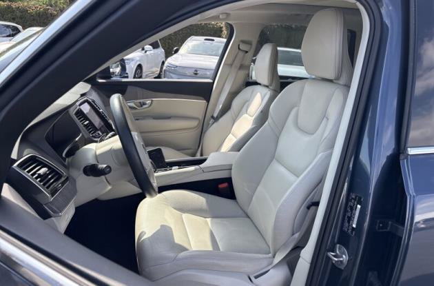 Used 2023 Volvo XC90 B6 Plus w/ Protection Package Premier AWD/4WD image 6